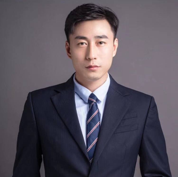 蔡精鲁 包装与印刷设计负责人